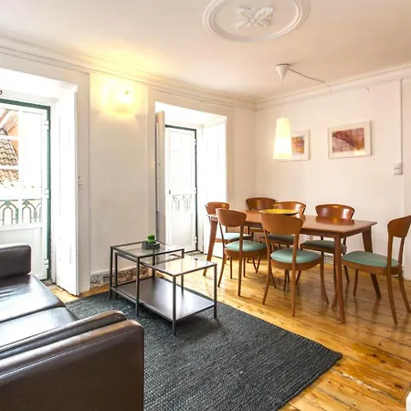 Condessa II Charming Apartment In A 18Th Century Building In Bairro Alto!