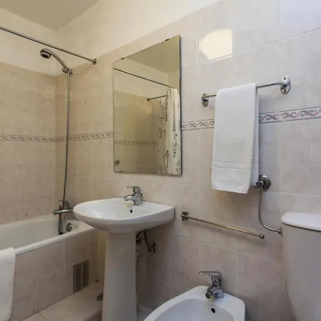 Condessa II Charming Apartment In A 18Th Century Building In Bairro Alto!