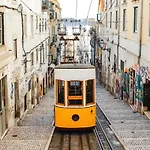 C2 Charming & Comfortable In A 18th Century In Bairro Alto! Lis Downtown דירה