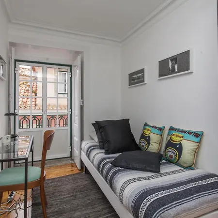 C2 Charming & Comfortable In A 18th Century In Bairro Alto! Lis Downtown